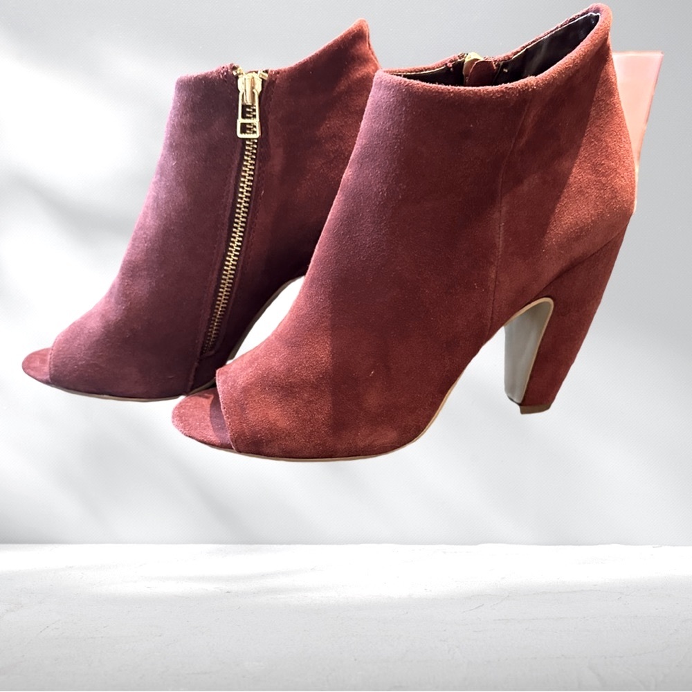 Steve Madden Open Toe Burgundy Suede Booties size 9